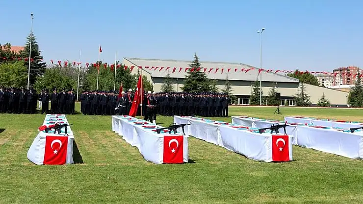 POMEM'DE MEZUNİYET GURURU