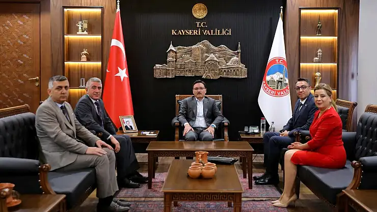 PTT 184'ÜNCÜ YAŞINI KUTLADI