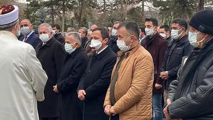 REKTÖR MUSTAFA ÇALIŞ'IN ANNESİ SULTAN ÇALIŞ SON YOLCULUĞUNA UĞURLANDI