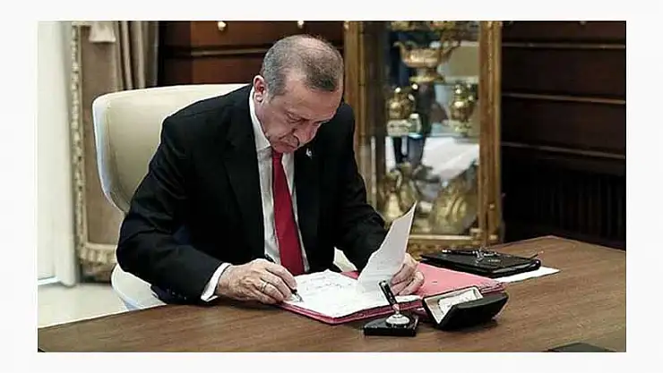 SAĞLIK BAKAN YARDIMCISI MUHAMMET GÜVEN GÖREVDEN ALINDI