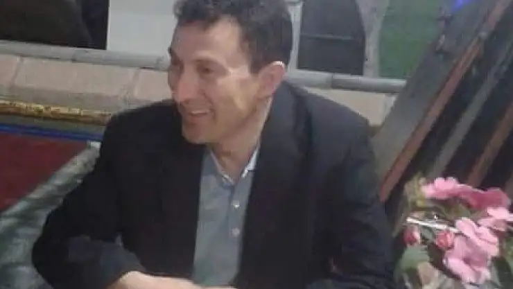 ŞAİR BURHAN KALE'NİN YENİ ŞİİR KİTABI 'DERİN HİKAYE' YAYIMLANDI