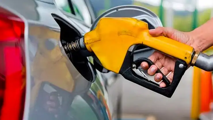 SAVAŞ KÖTÜ VURDU: BU GECE AKARYAKITA ÇİFTE ZAM GELİYOR!