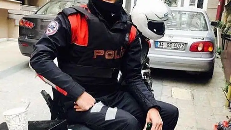 Şehidin, annesine sarıldığı fotoğraf yürek burktu