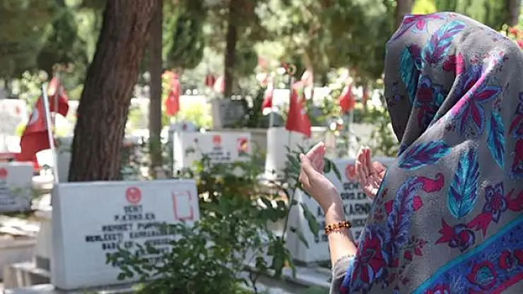 ŞEHİT AİLELERİ ARİFE VE BAYRAMIN BİRİNCİ GÜNÜ KISITLAMADAN MUAF TUTULACAK