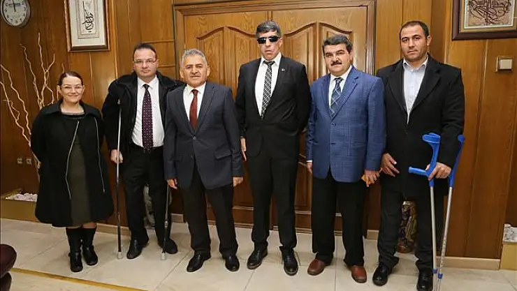 ŞEHİTLERİMİZİN VE GAZİLERİMİZİN ÖDEDİĞİ BEDELLERİN HESABI SORULMALIDIR