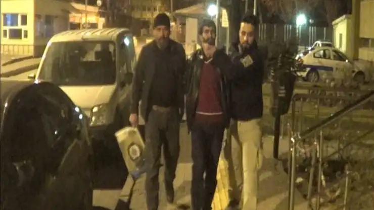 Şehrin ortasında terör propagandası