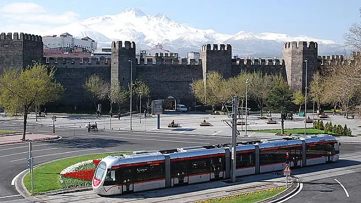 SOKAĞA ÇIKMA YASAĞINDA KAYSERİ'DE ULAŞIM SAATLERİ BELLİ OLDU