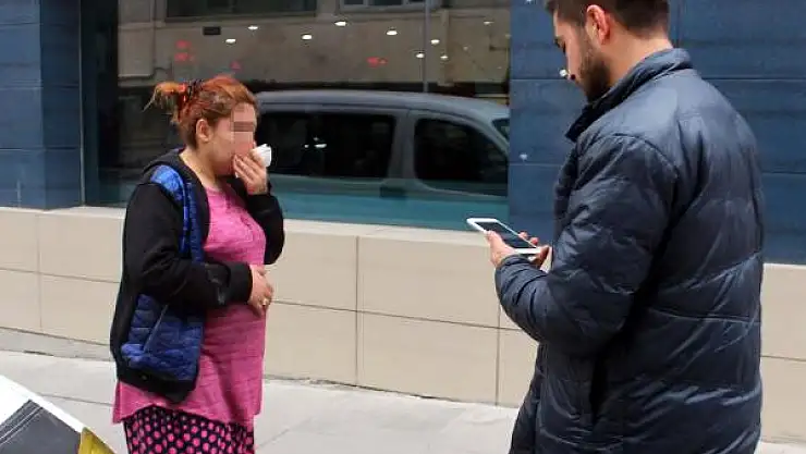 Sokakta Karşılaştığı Hamile Karısını Tekme Tokat Dövdü!