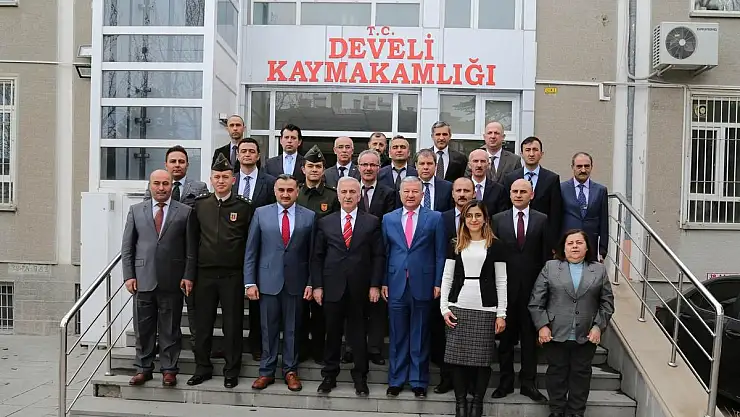 Süleyman Kamçı Develi'de Muhtarlarla Buluştu