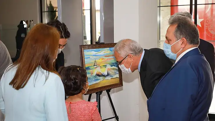 TALAS BELEDİYESİ'NDE '23 NİSAN SERGİSİ'