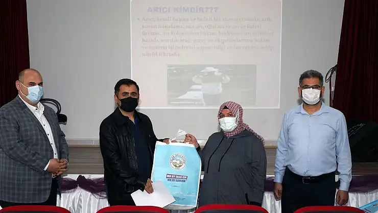 TALAS BELEDİYESİ'NDEN TARIMDA BİR İLK DAHA ARICILIK KURSU