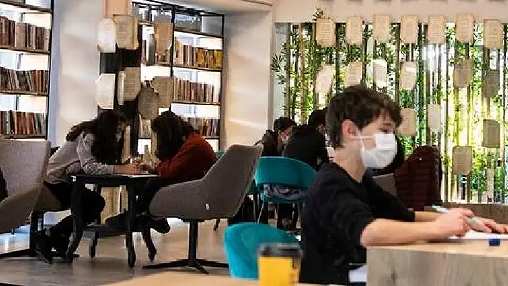 TALAS KÜLTÜR MERKEZİ VE 7/24 KÜTÜPHANE YOĞUN İLGİ GÖRÜYOR