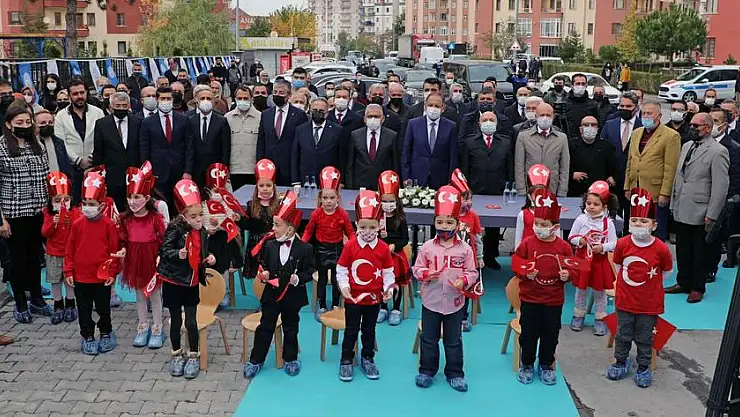 TALAS'TAN CUMHURİYET'E 3 OKUL ARMAĞAN