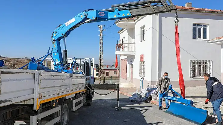 TALAS'TAN KIRSALA KAR KÜREME TESVİYE BIÇAĞI