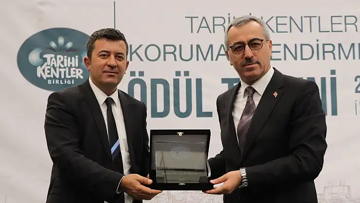 TARİHİNE SAHİP ÇIKAN BÜYÜKŞEHİR'E JÜRİ ÖZEL ÖDÜLÜ