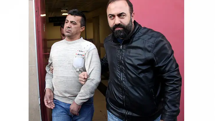 Tartıştığı eşini 10 yerinden bıçakladı