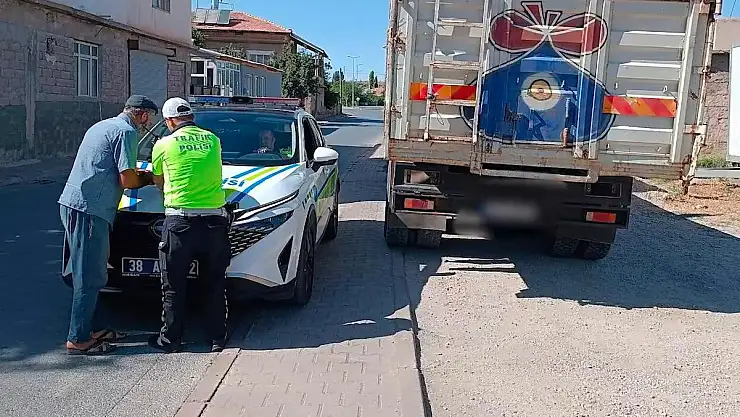 TEHLİKELİ TAŞIMACILIK YAPAN SÜRÜCÜYE 2 BİN 72 TL CEZAİ İŞLEM