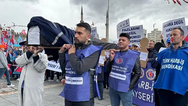 TÜRK HARB-İŞ SENDİKASI'NDAN TABUTLU EYLEM
