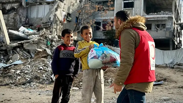 Türkiye'den Gazze'ye yardım eli: Yardım tırları bölgeye ulaşmaya başladı