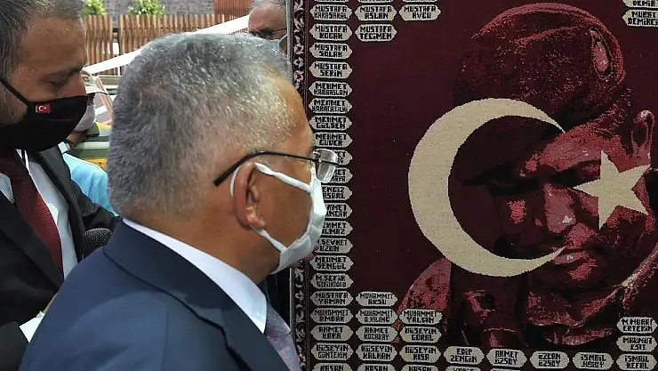 'TÜRKİYE GEÇİLMEZ' SERGİSİNE YOĞUN İLGİ