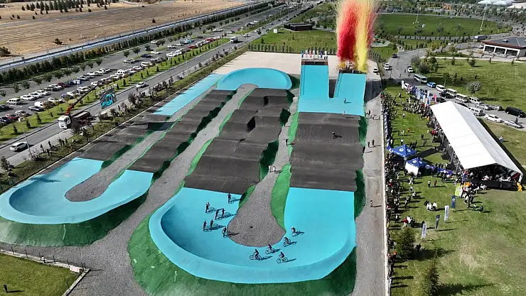 Türkiye'nin ikinci BMX Parkuru ve Bisiklet Eğitim Alanı hizmete sunuldu