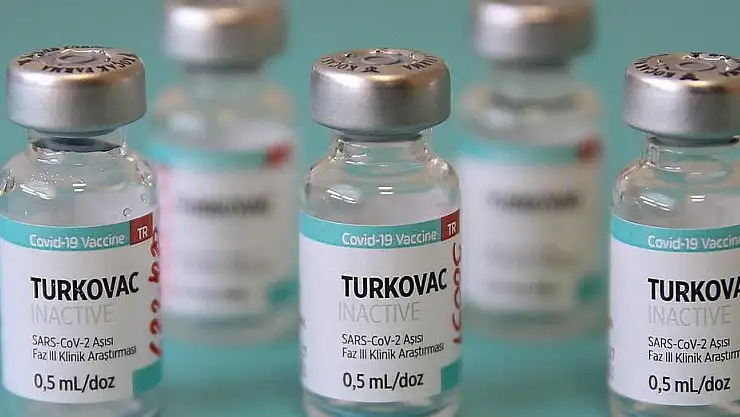 TURKOVAC BİR TESTİ DAHA GEÇTİ! İŞTE ÖLÜMCÜL VARYANTA ETKİSİ