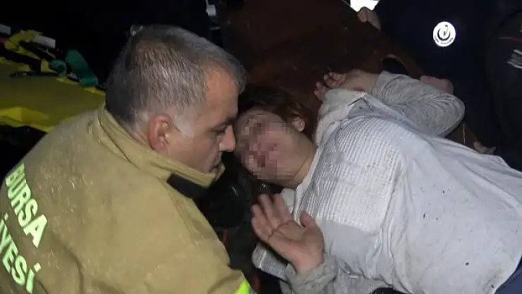 UÇURUMA YUVARLANAN KADIN, İSTEĞİYLE SAĞLIK EKİPLERİNİ ŞAŞIRTTI