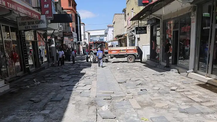 UZUN ÇARŞI'NIN ALT VE ÜST YAPI ÇALIŞMALARINA BAŞLANDI