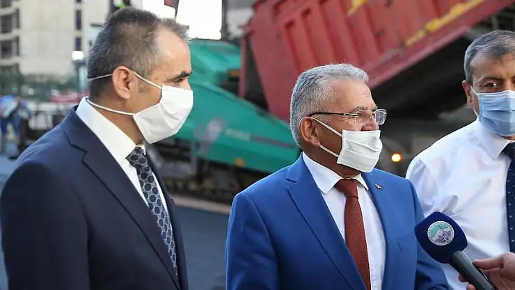 VERGİ DAİRESİ BAŞKANLIĞI'NIN ÇEVRE DÜZENLEMESİNİ BÜYÜKŞEHİR BELEDİYESİ YAPTI