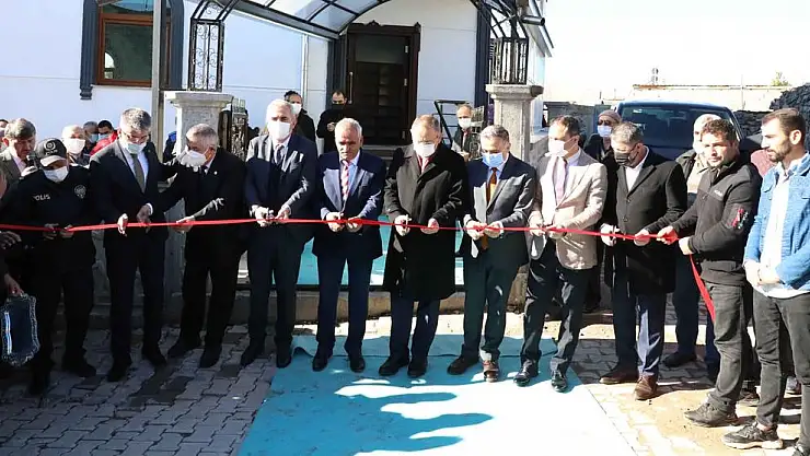 YENİDEN YAPILAN YEŞİLYURT CAMİ İBADETE AÇILDI