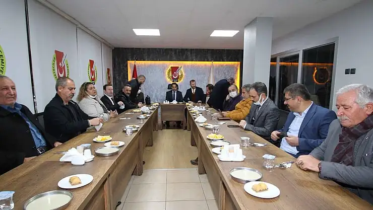 YOZGATLILAR FEDERASYONU ULUSAL VE YEREL BASIN TEMSİLCİLERİ İLE BİR ARAYA GELDİ