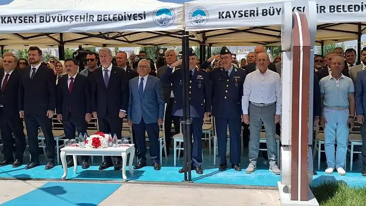 'ZAFERİN ADI TÜRKİYE 15 TEMMUZ KAYMEK SANAT SERGİSİ' AÇILDI