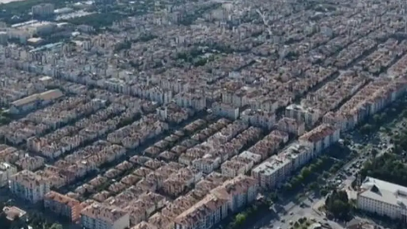 Kayseri'nin ilk planlı mahallelerinden 'Fevzi Çakmak' yıllara meydan okuyor
