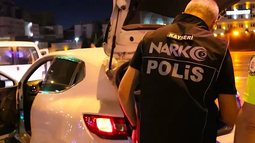 Narkotik ekipleri 1 ayda 1 kilogram skunk ele geçirdi