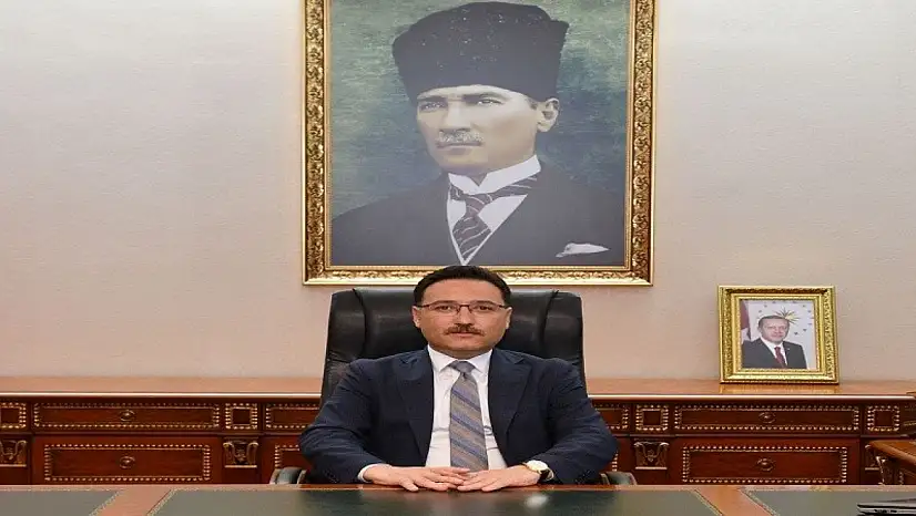 Vali Çiçek: Basın mensuplarımız, toplum adına önemli bir kamu hizmeti yürütmektedir