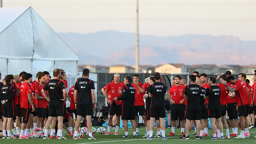 A Milli Futbol Takımı, Arizona'daki ilk antrenmanını taraftara açık yaptı