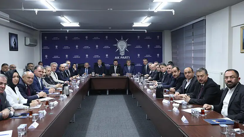 AK Parti Kayseri'de değerlendirme ve istişare toplantısı yapıldı