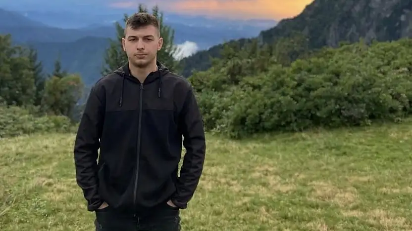 Alacak meselesinde silahla yaralanan genç hayatını kaybetti