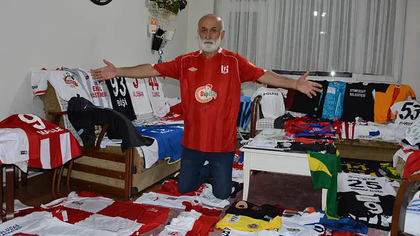 Balıkesir'de 300 formalık koleksiyon
