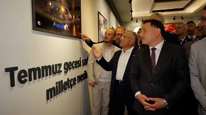 Başkan Büyükkılıç: 'Bu millet esareti kabul etmez, bayrağını yere düşürmez'