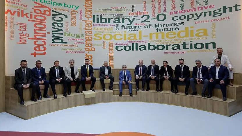 Başkan Büyükkılıç, yenilenen Kadir Has Merkez Kütüphanesi'nin açılışını yaptı