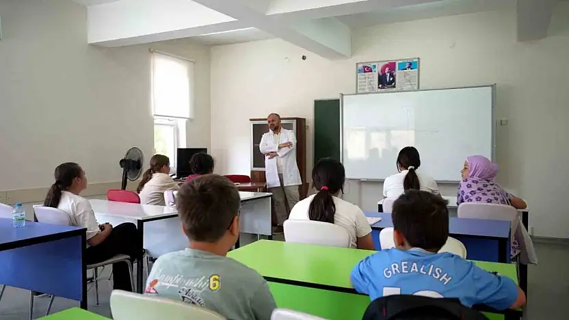 Büyükşehir'in KAYMEK Yaz Okulu'nda çocuklar eğlenerek öğreniyor