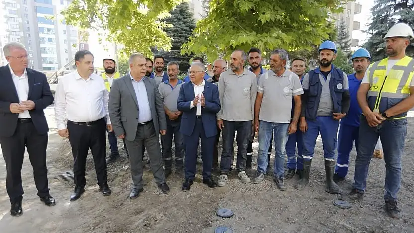 Eşref Bitlis Bulvarı'nda altyapı yenilendi