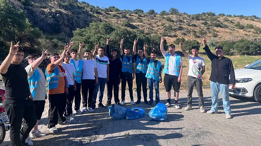 Hacılar Ülkü Ocakları'ndan çevre duyarlılığı
