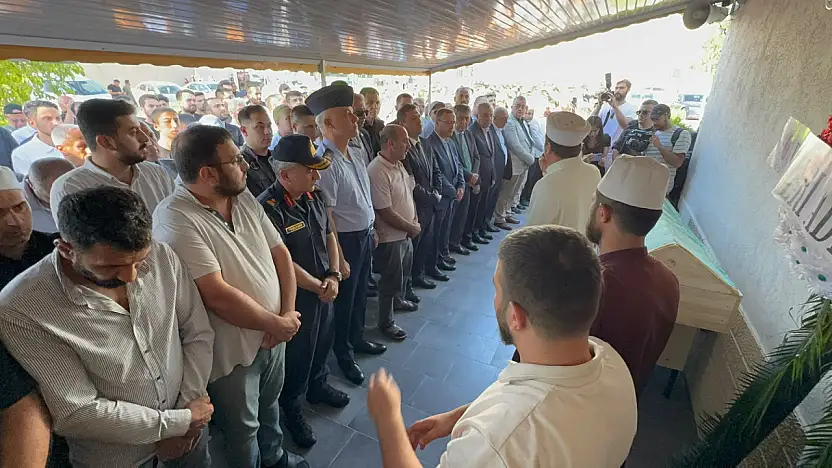 Hakim ve Savcı Yardımcısı Yusuf Aslan'ı hafız kardeşi son yolculuğuna uğurladı