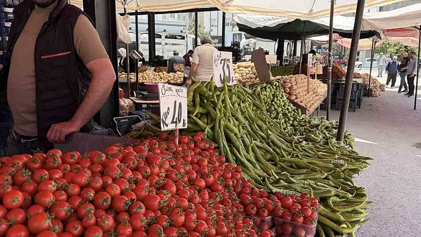 Kayseri'de havalar ısındı pazarda fiyatlar düştü