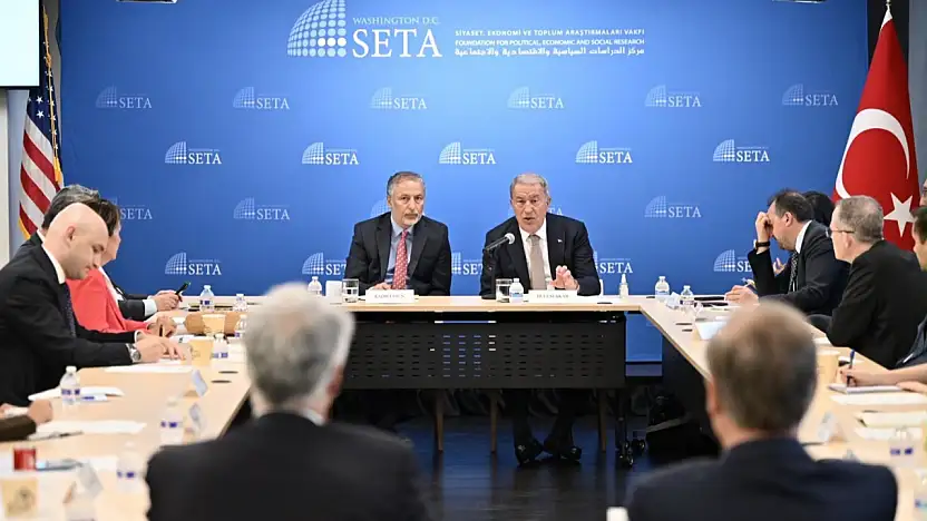 Hulusi Akar: Türkiye'nin milli menfaatlerini savunmak asli görevimizdir