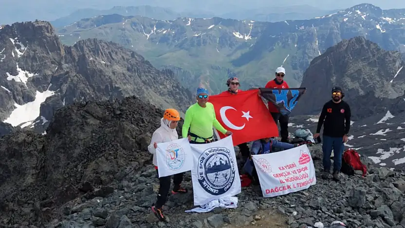 Kaçkar ve Verçenik zirvelerine 2026'nın ilk imzası Kayseri'den geldi