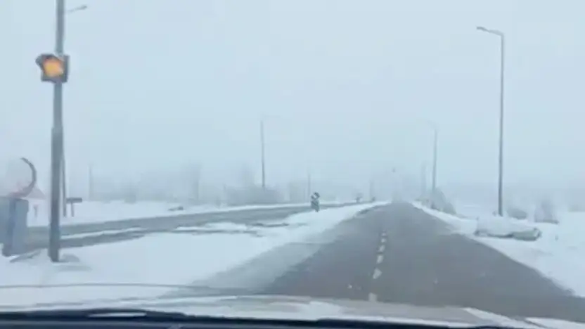 Kayseri'de kar yağışı nedeniyle kapalı tüm güzergahlar trafiğe açıldı