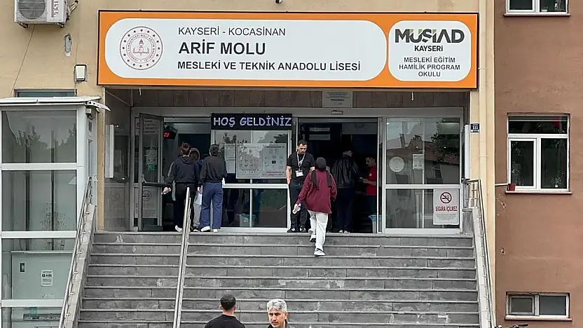 Kayseri'de YKS heyecanı TYT oturumu ile başladı